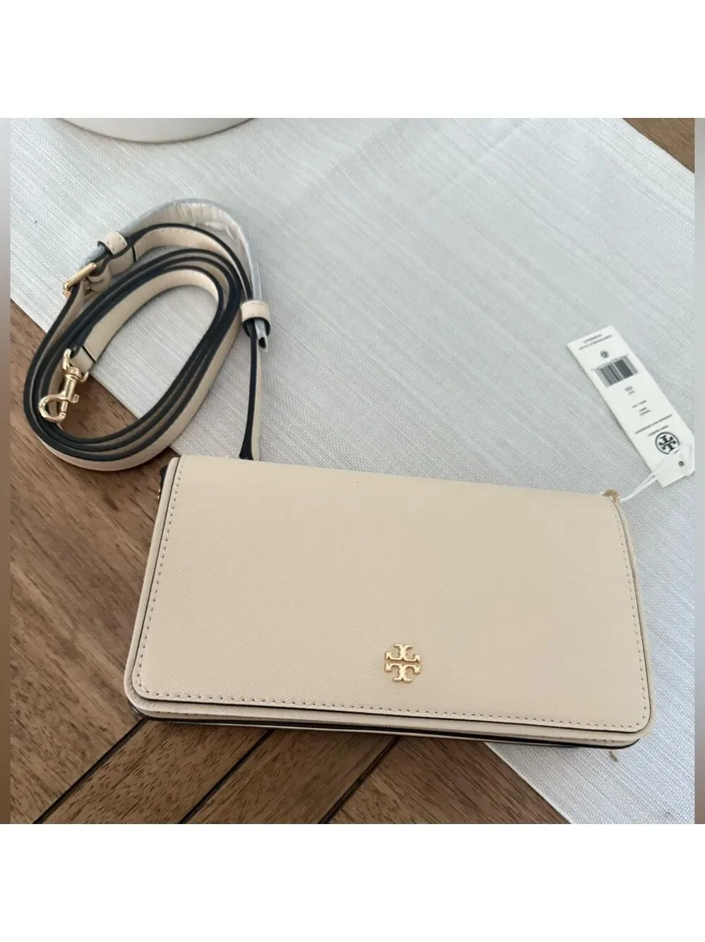 New Tory Burch Emerson Patent Leather Crossbody in Brie color